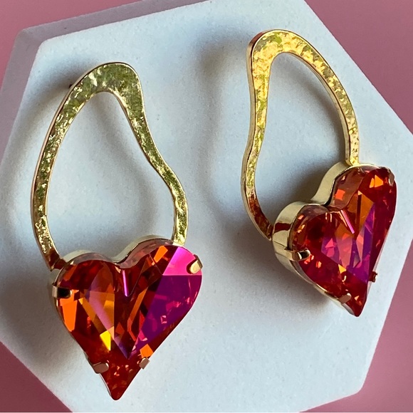 Oval Stud Earrings made with Swarovski Sweet Heart crystals Gold Plaited Rare - Picture 5 of 8